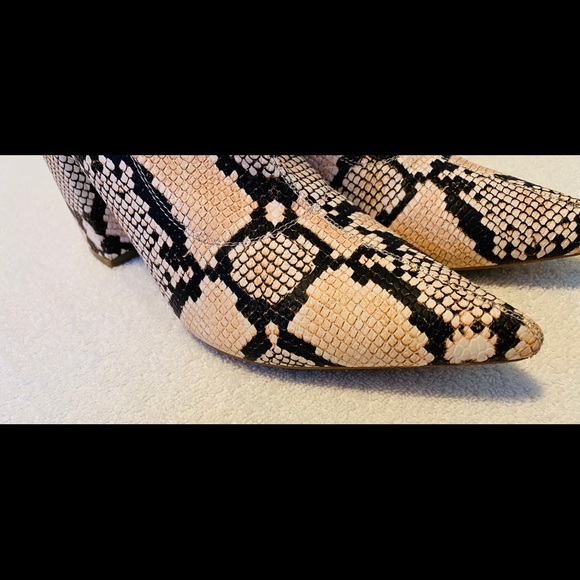 Almost Brand New Boots By PRETTY LITTLE THING - box 23 - Picture 3 of 8